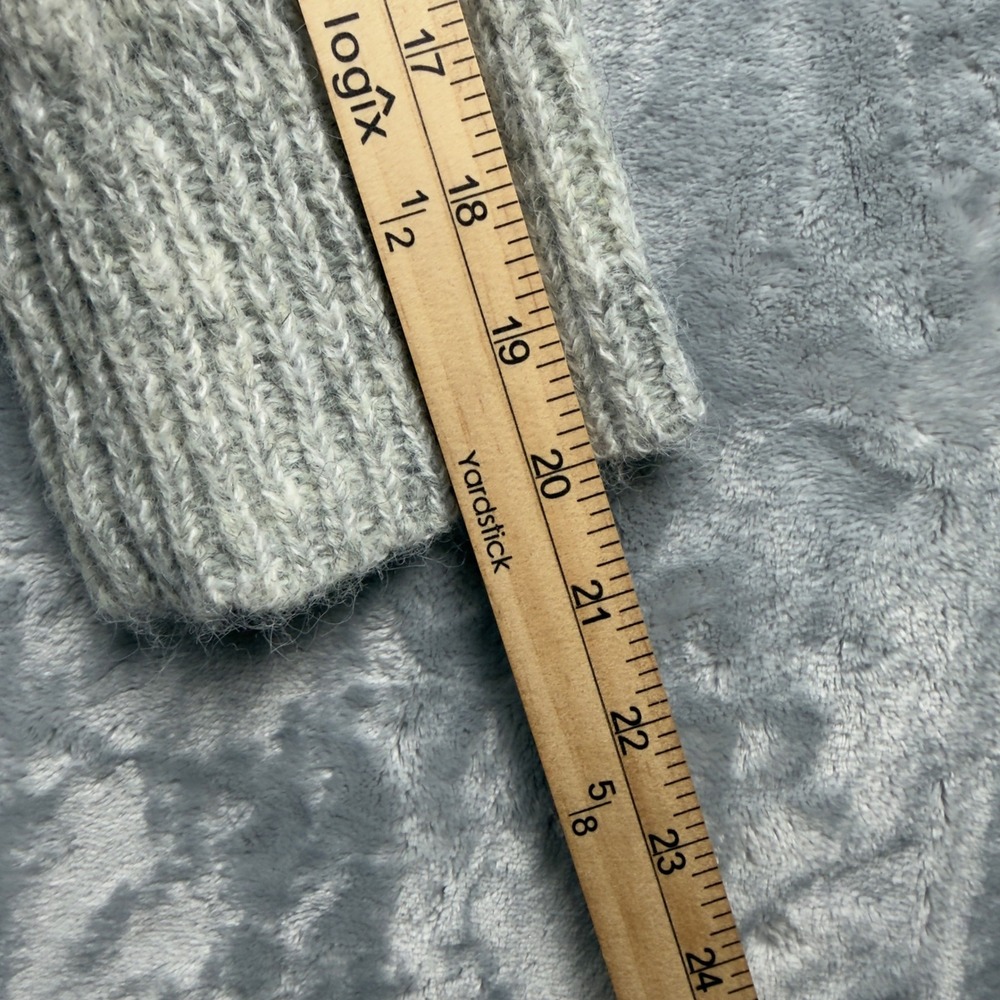 Wild Fable Womens Gray Cable Knit Sweater Crew Neck Relaxed Fit XS New - Picture 7 of 8